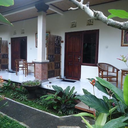 Nataliya Homestay Ubud Exterior foto