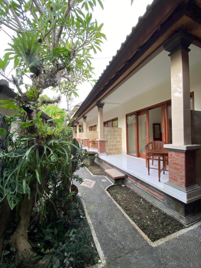 Nataliya Homestay Ubud Habitación foto